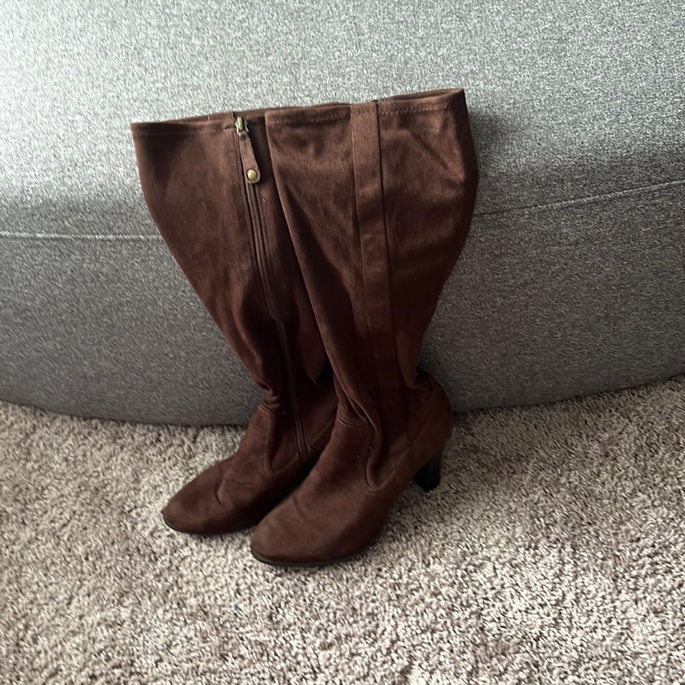 Issac Mizrahi Brown Suede Knee high boots